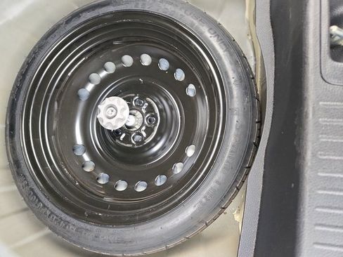 Used 2020 Toyota Corolla LE image 26