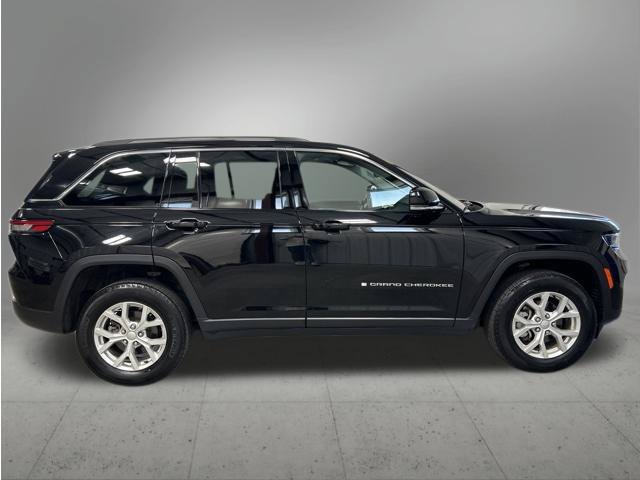 Used 2023 Jeep Grand Cherokee Limited AWD/4WD image 6