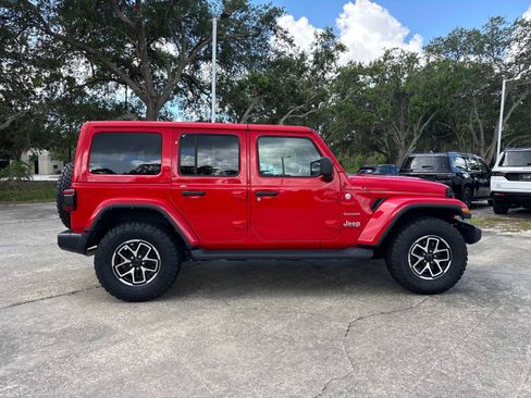 Used 2024 Jeep Wrangler Unlimited Sahara AWD/4WD image 2