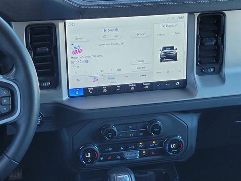 Used 2025 Ford Bronco Outer Banks image 15