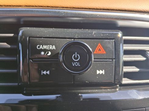 New 2026 Nissan Armada SL w/ Captain's Chari Seat Package image 18