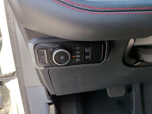 Used 2025 Ford Explorer ST-Line image 16