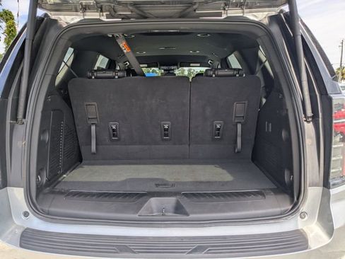 Used 2025 Chevrolet Tahoe LT image 13