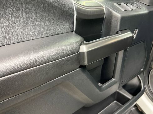 Used 2019 Ford F150 XLT w/ Equipment Group 302A Luxury image 21