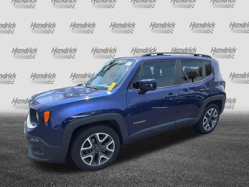Used 2018 Jeep Renegade Latitude FWD image 10