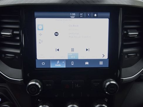 New 2026 RAM 1500 4x4 Crew Cab image 29