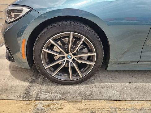 Used 2020 BMW 330i Sedan w/ Convenience Package RWD image 4