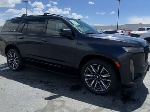 Used 2023 Cadillac Escalade Sport AWD/4WD image 2