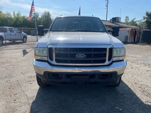 Used 2004 Ford F350 XLT image 8