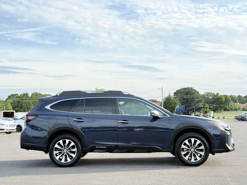 Used 2023 Subaru Outback Touring XT AWD/4WD image 7
