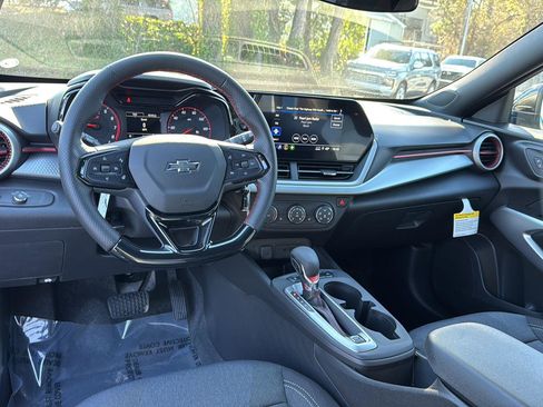 New 2026 Chevrolet Trax RS w/ Sunroof Package image 16