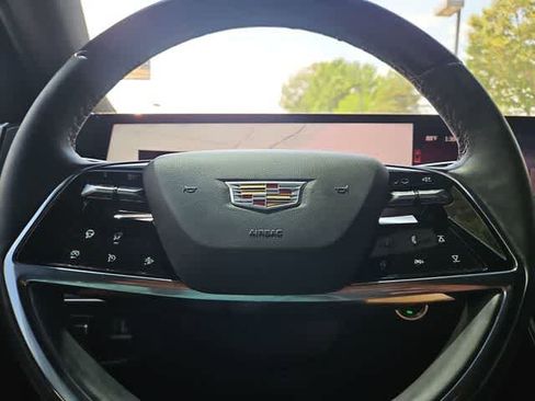 Used 2025 Cadillac Escalade ESV Sport w/ Touring Package AWD/4WD image 41