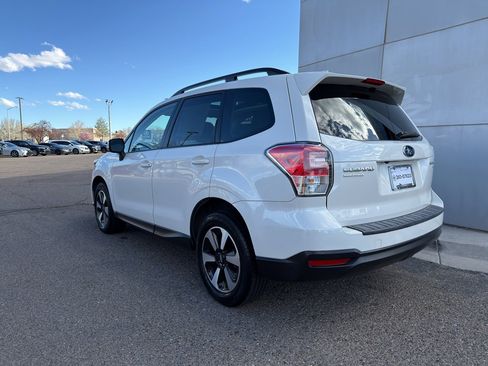 Used 2017 Subaru Forester 2.5i Premium w/ All-Weather Package image 7