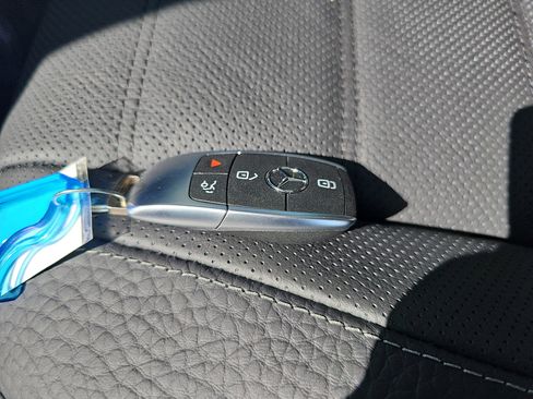 New 2026 Mercedes-Benz GLS 450 4MATIC image 37