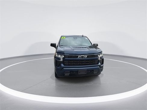 Used 2023 Chevrolet Silverado 1500 RST w/ Z71 Off-Road Package image 2