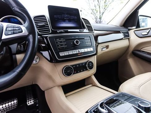 Used 2018 Mercedes-Benz GLE 43 AMG 4MATIC image 12