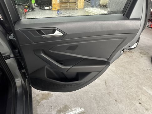 Used 2025 Volkswagen Jetta Sport image 31