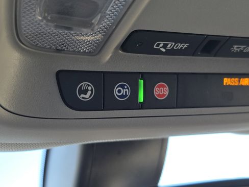 Used 2019 GMC Terrain SLT w/ Preferred Package image 29