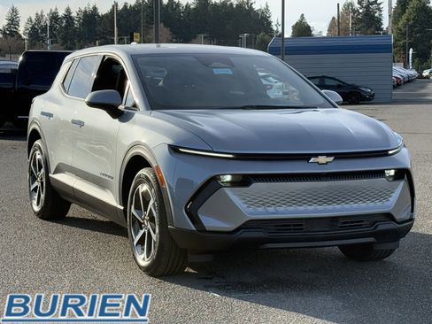 New 2026 Chevrolet Equinox EV LT image 7