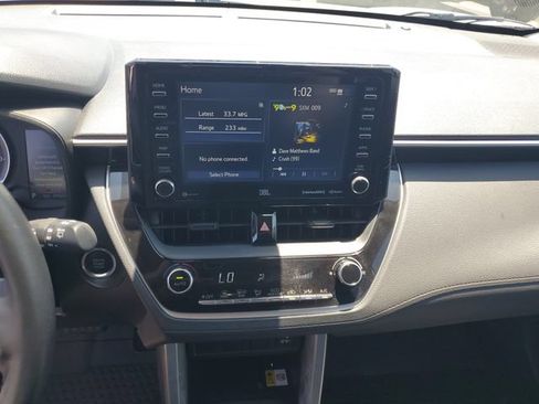 Used 2022 Toyota Corolla Cross LE w/ Moonroof Package FWD image 16