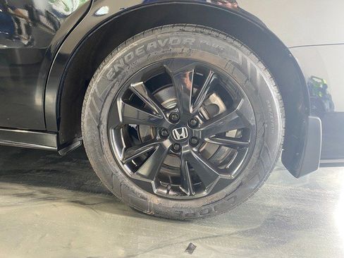 Used 2024 Honda Odyssey Sport image 11