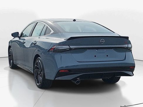 New 2026 Nissan Sentra SR w/ SR Premium Package image 6