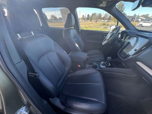 Certified 2025 Subaru Forester Limited image 29