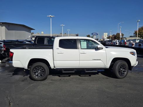 Used 2023 Toyota Tacoma SR5 image 3