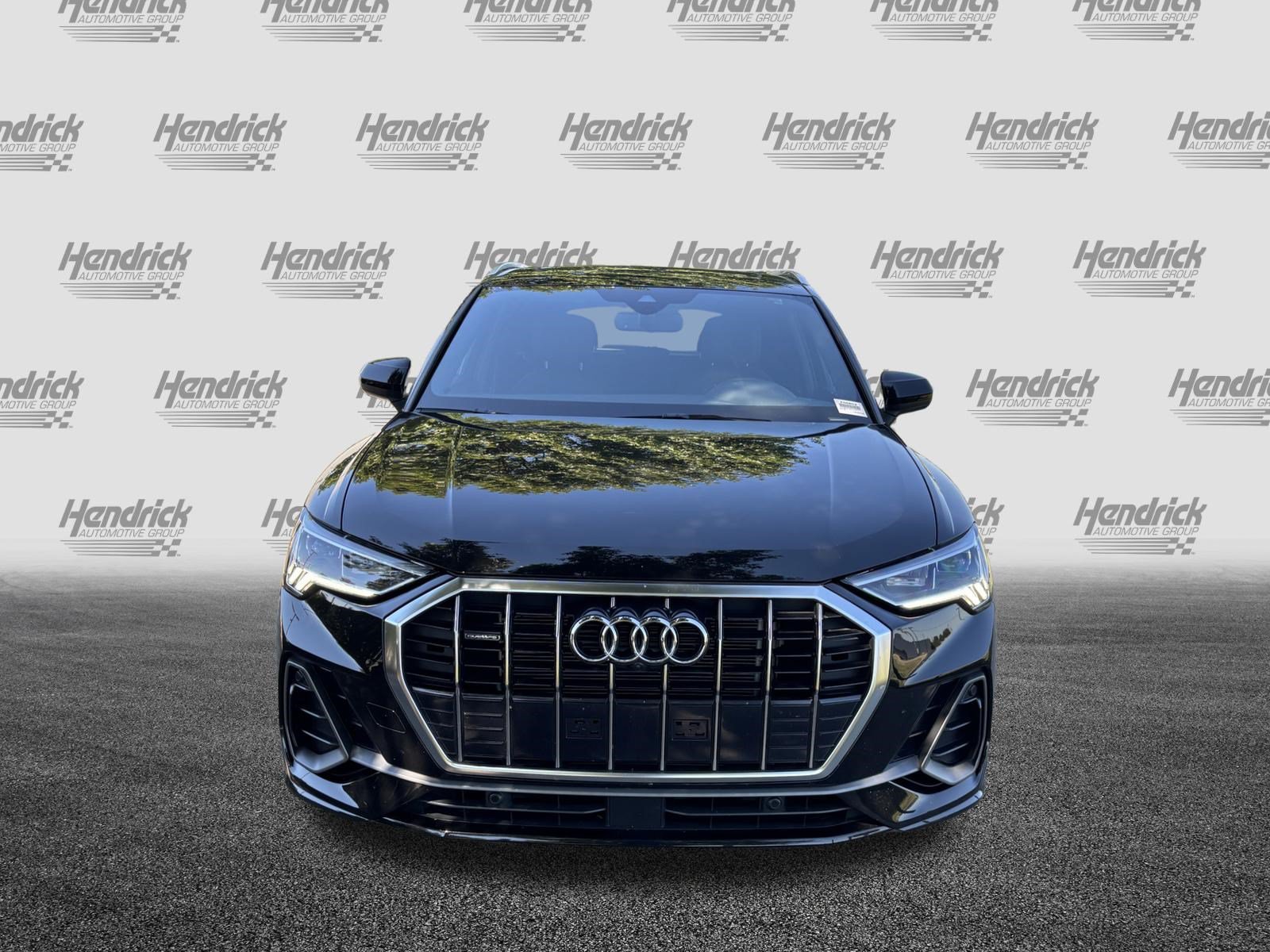 Used 2025 Audi Q3 2.0T Premium Plus w/ Premium Plus Package AWD/4WD image 3