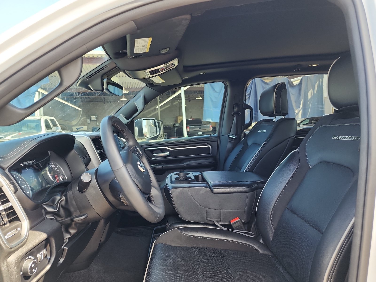 Used 2025 RAM 1500 Laramie AWD/4WD image 11