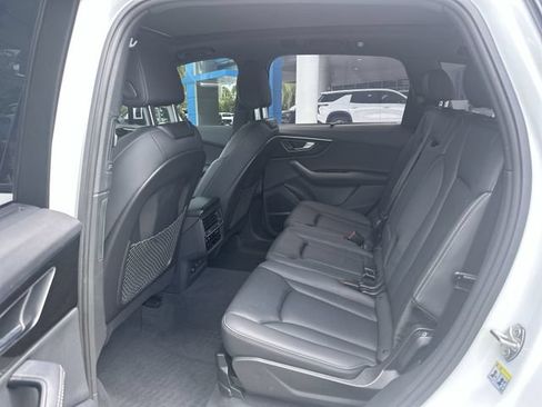Used 2025 Audi Q7 2.0T Premium Plus w/ Premium Plus Package AWD/4WD image 27