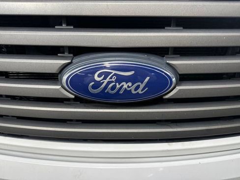 Used 2011 Ford F150 FX4 w/ Max Trailer Tow Pkg image 9