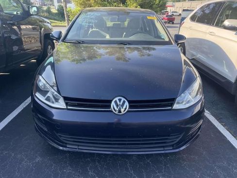 Used 2017 Volkswagen Golf S FWD image 2