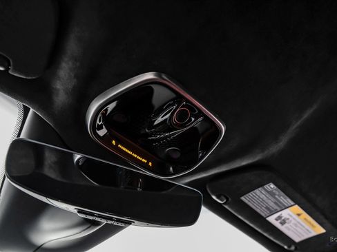 Used 2024 McLaren Artura RWD image 46