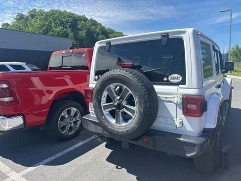 Used 2021 Jeep Wrangler Unlimited Sahara AWD/4WD image 21