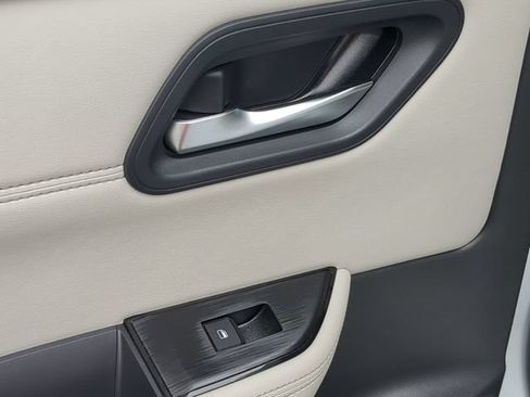Certified 2024 Nissan Rogue SV w/ SV Premium Package FWD image 27