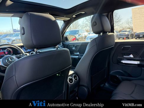 Certified 2024 Mercedes-Benz GLB 250 4MATIC image 21