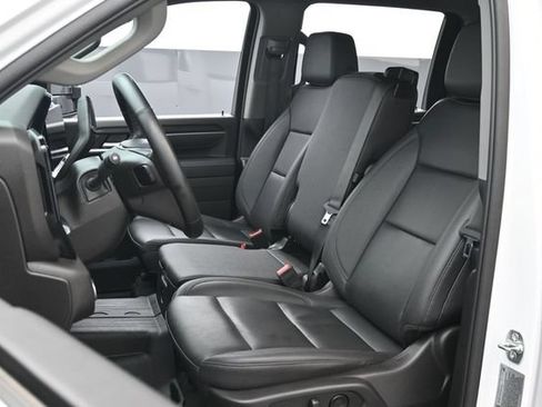 Used 2025 GMC Sierra 2500 SLT AWD/4WD image 10
