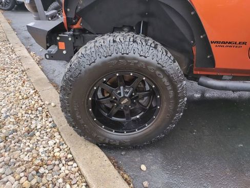 Used 2011 Jeep Wrangler Unlimited Sport image 10