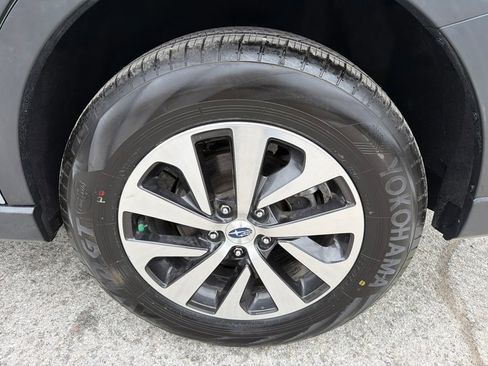 Certified 2025 Subaru Outback Premium image 12