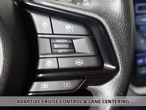 Used 2024 Subaru Crosstrek 2.0i Premium AWD/4WD image 3