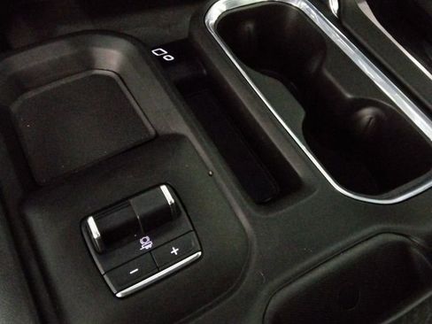 Used 2024 GMC Sierra 2500 Denali w/ Denali Reserve Package image 19