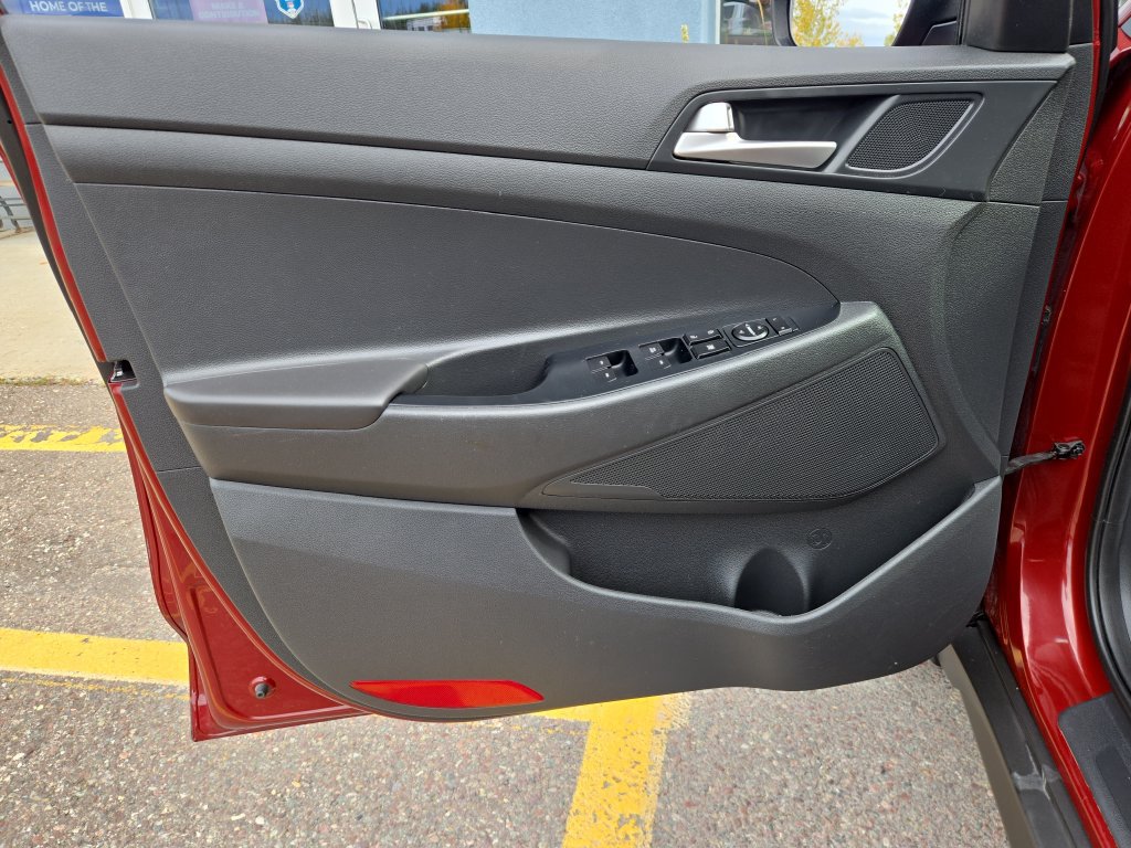 Used 2019 Hyundai Tucson Value AWD/4WD image 12