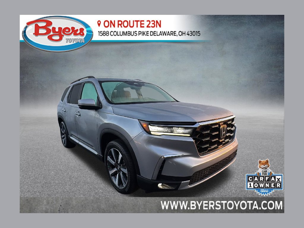 Used 2023 Honda Pilot Touring image 1