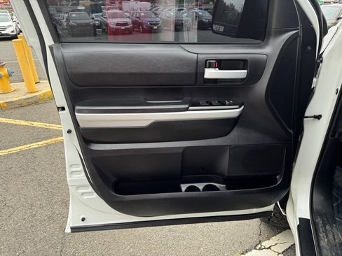 Used 2020 Toyota Tundra SR5 AWD/4WD image 18