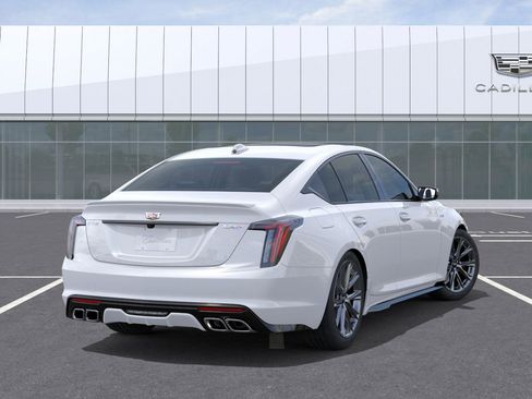 New 2026 Cadillac CT5 V image 4