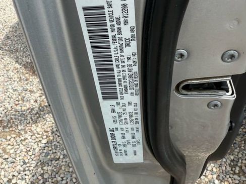 Used 2010 Dodge Ram 2500 Truck ST w/ ST Popular Equipment Group AWD/4WD image 39