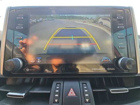 Used 2019 Toyota RAV4 Limited w/ Cold Weather Package FWD image 28