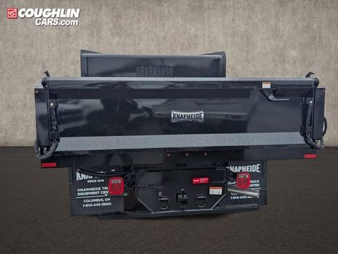 New 2026 Ford F550 4x4 Crew Cab image 7