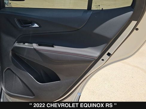 Used 2022 Chevrolet Equinox RS w/ Infotainment Package FWD image 29